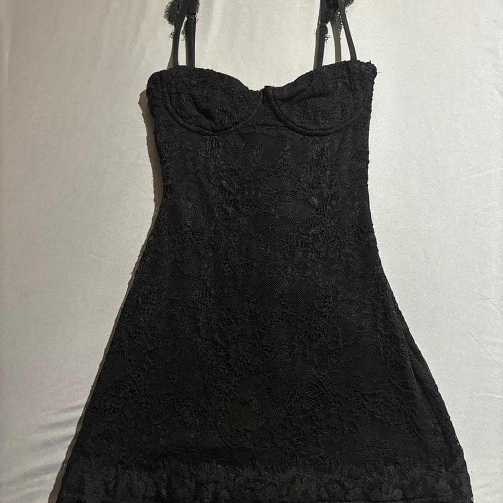 Princess Polly black lace mini dress with floral pattern, size XS sexy